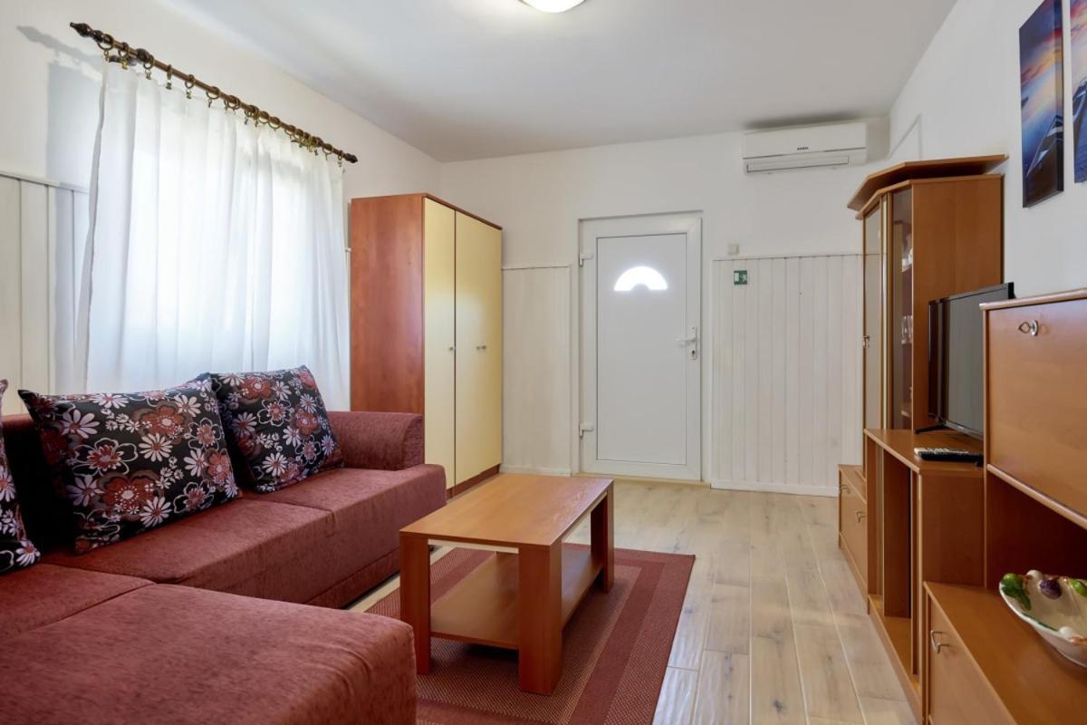 Diana In Medulin * Istrien Hotel Ngoại thất bức ảnh